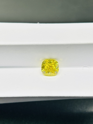 Poduszka 2CTS Loose Lab Utworzono żółty diament z certyfikatem IGI