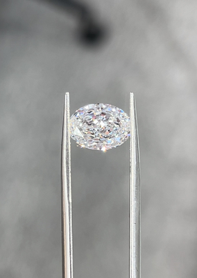 Owalne diamenty z laboratorium 3CT CVD bez wiązania bez diamentów