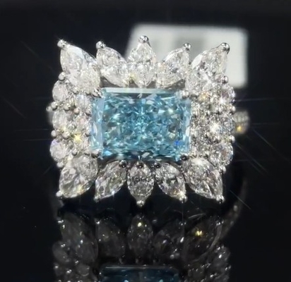 2.20ct Błękitny Lab Grown Diament Ring z otaczającym styl ustawienia dla specjalnych okazji
