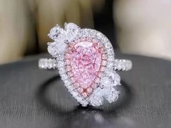 Wyhodowane w laboratorium różowe diamenty