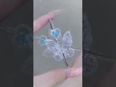 Diamentowa bransoletka Diamenty kultywowane Produkt motyla elegancki kolor diamentowa biżuteria kolczyk na uszach